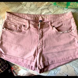 Universal Thread Pink Mid Rise Shorts